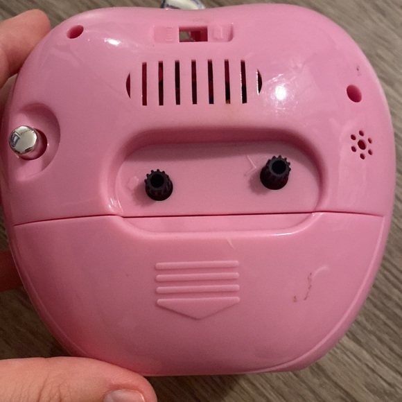 💘 Hello Kitty Vintage Sanrio Apple Alarm Clock 💘 - Picture 5 of 7